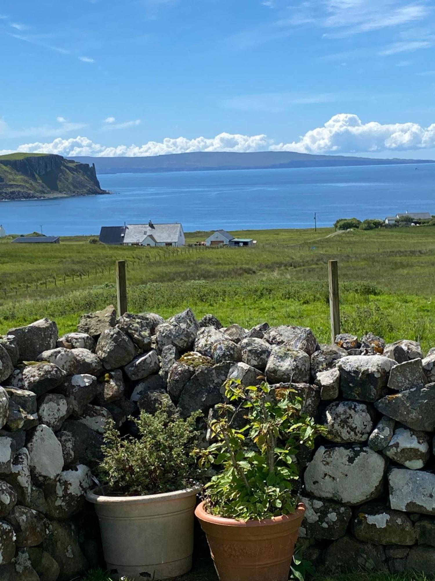 Cnoc Ruaraidh Cottage Kilmuir  Kültér fotó